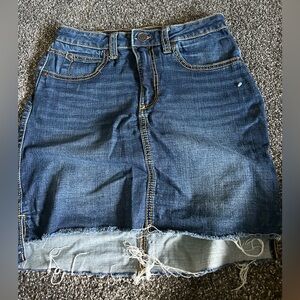 Wrangler skirt. Good quality. Worn once to a farmers market. Still super cute